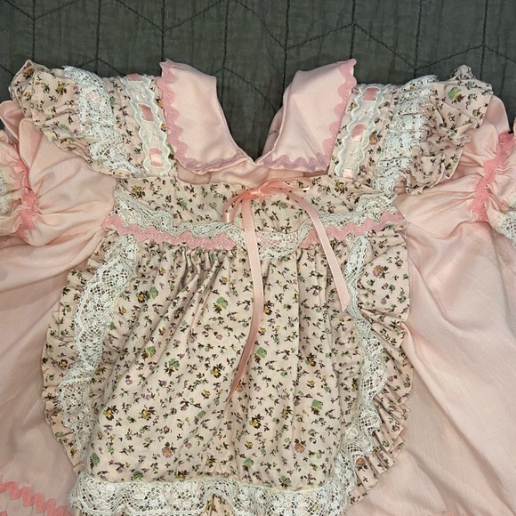EVERYTHING Baby Dress - Picture 2 of 7